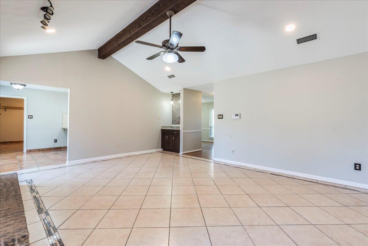 505 Canyon Wren Dr, Buda, TX 78610