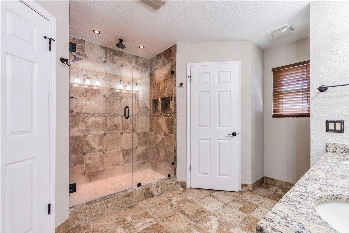 505 Canyon Wren Dr, Buda, TX 78610