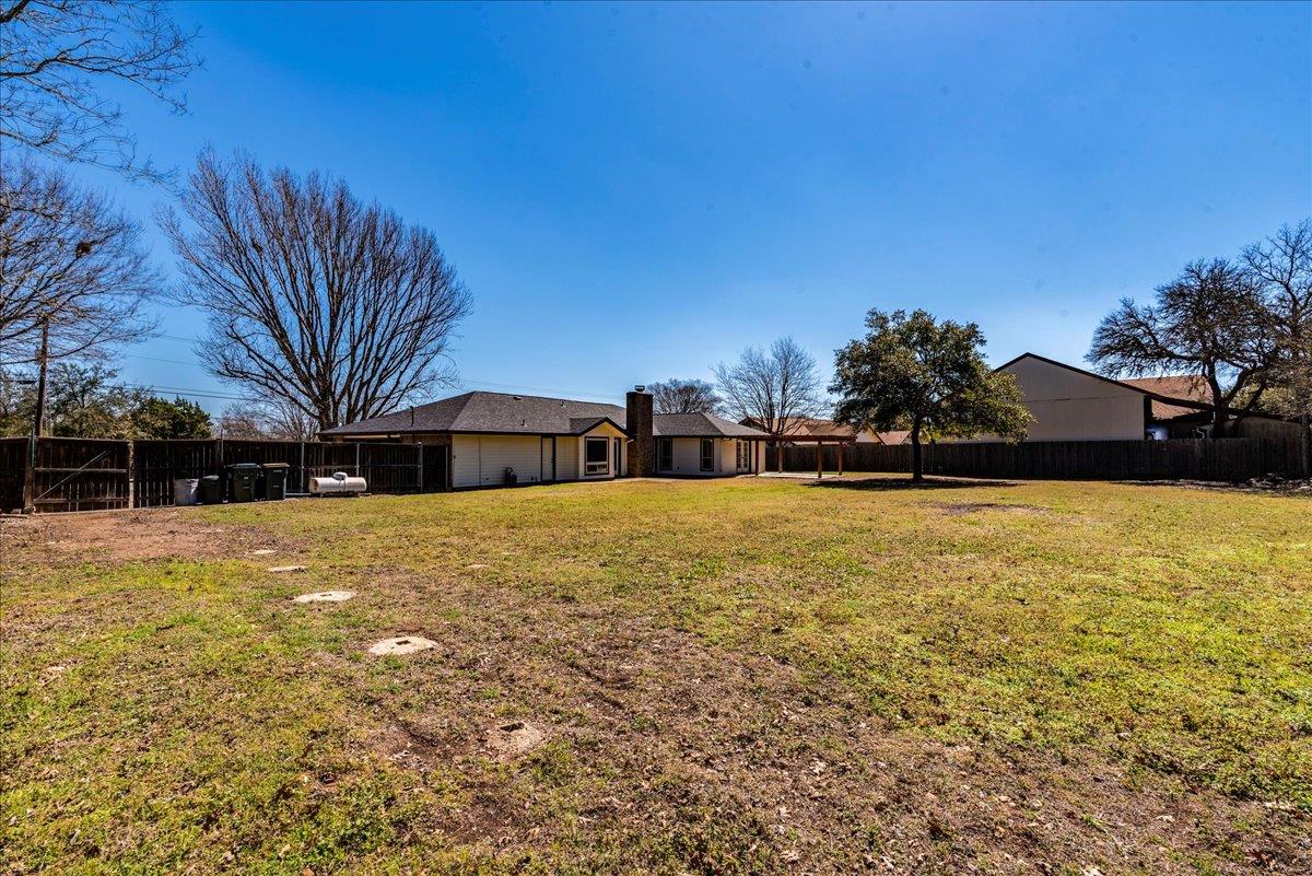 505 Canyon Wren Dr, Buda, TX 78610
