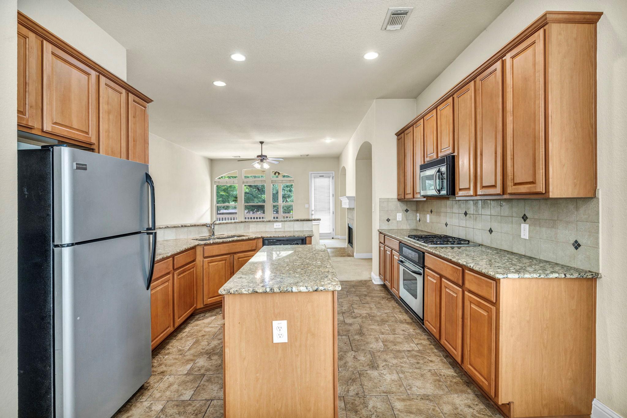 15220 Interlachen Dr, Austin, TX 78717