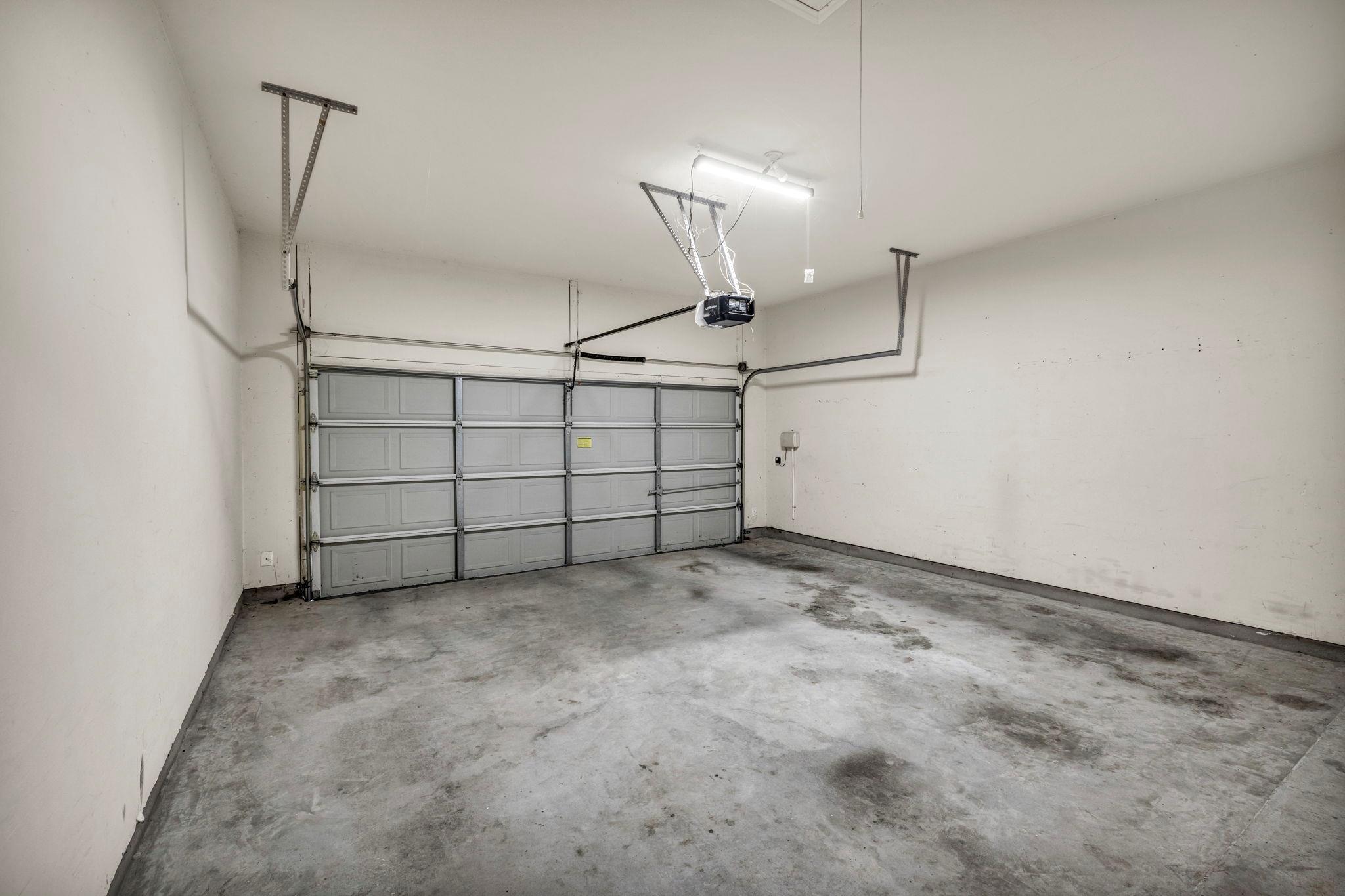 15220 Interlachen Dr, Austin, TX 78717