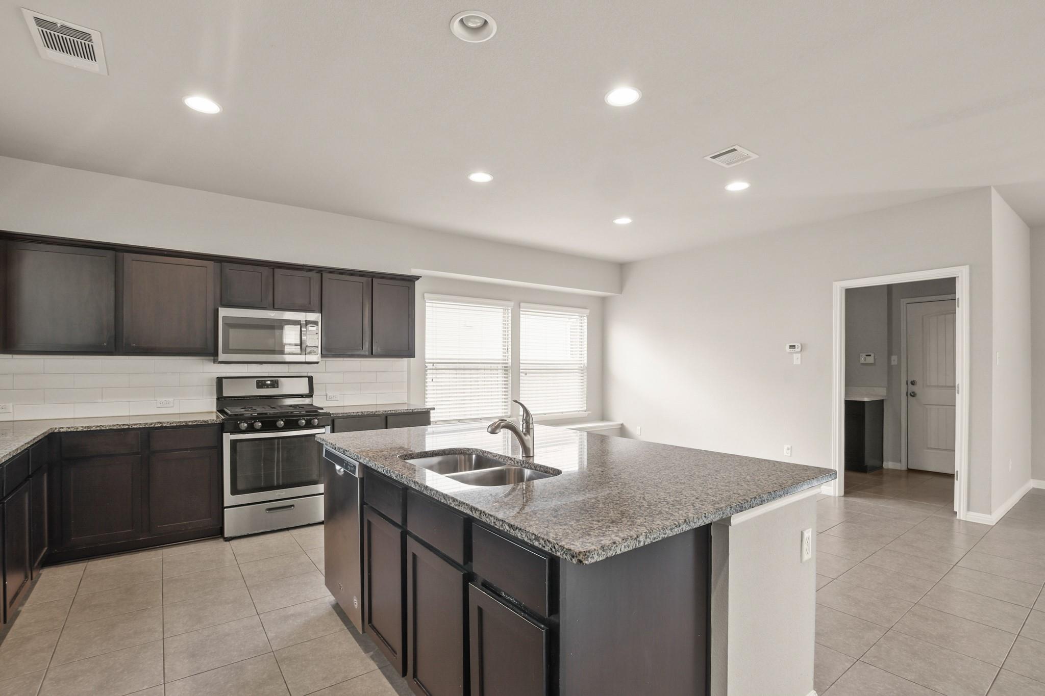 440 Canadian Springs Dr, Leander, TX 78641