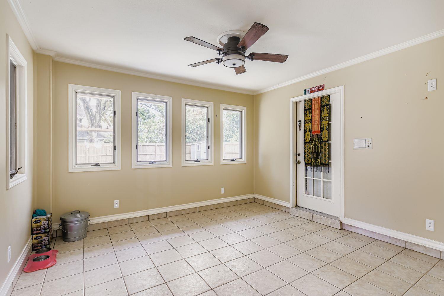 10705 Pinehurst Dr, Austin, TX 78747