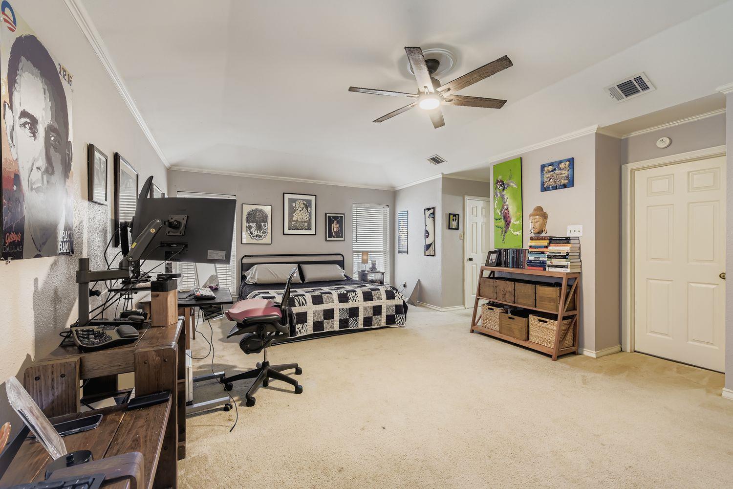 10705 Pinehurst Dr, Austin, TX 78747