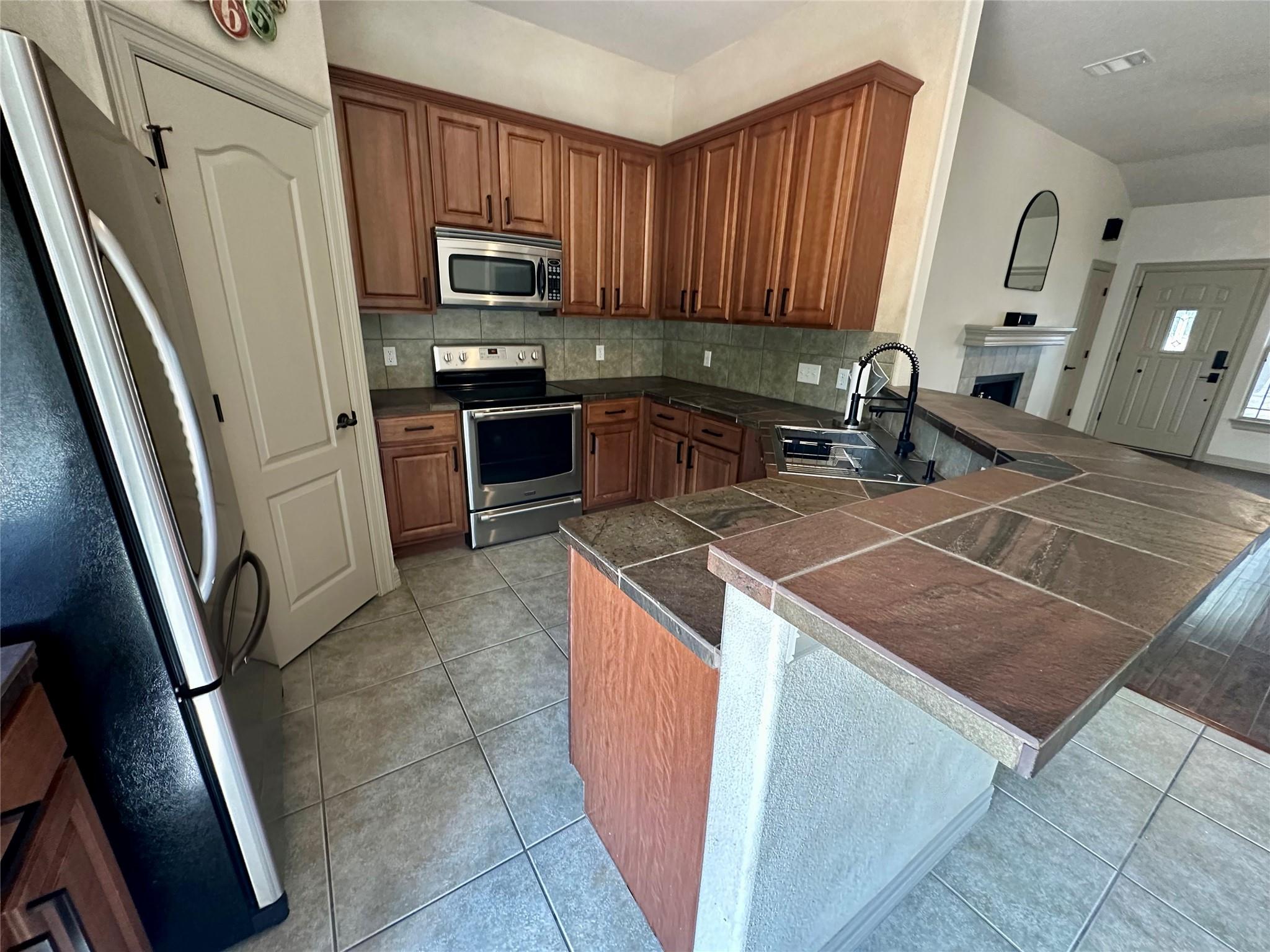 15105 Cavalier Canyon Dr, Lakeway, TX 78734