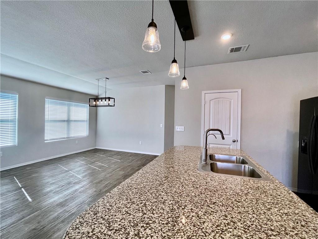 5909 Ronee Leah Dr, Austin, TX 78724