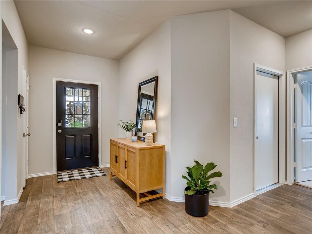 5909 Ronee Leah Dr, Austin, TX 78724