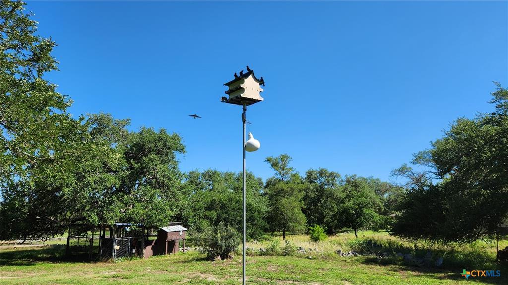 120 Pioneer Trl, San Marcos, TX 78666