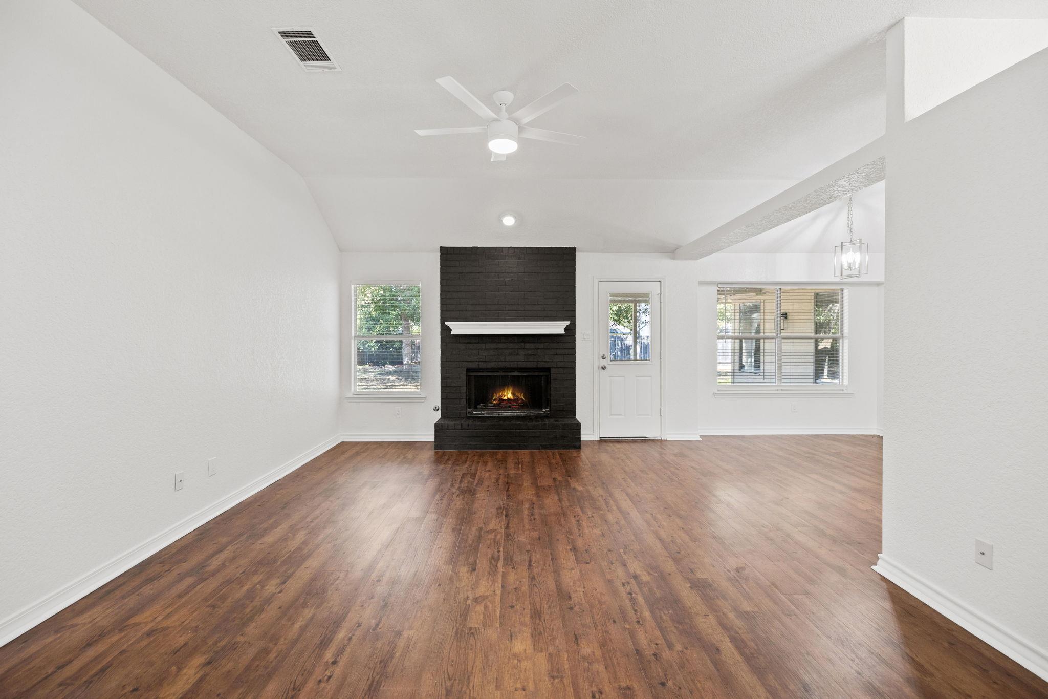 917 Garden View Dr, Georgetown, TX 78628