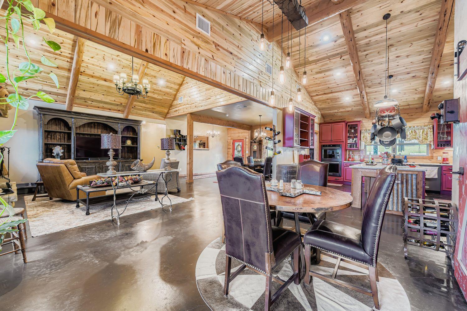 2201 Whitewater Dr, Bertram, TX 78605