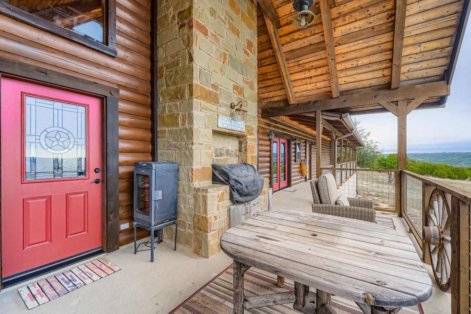 2201 Whitewater Dr, Bertram, TX 78605