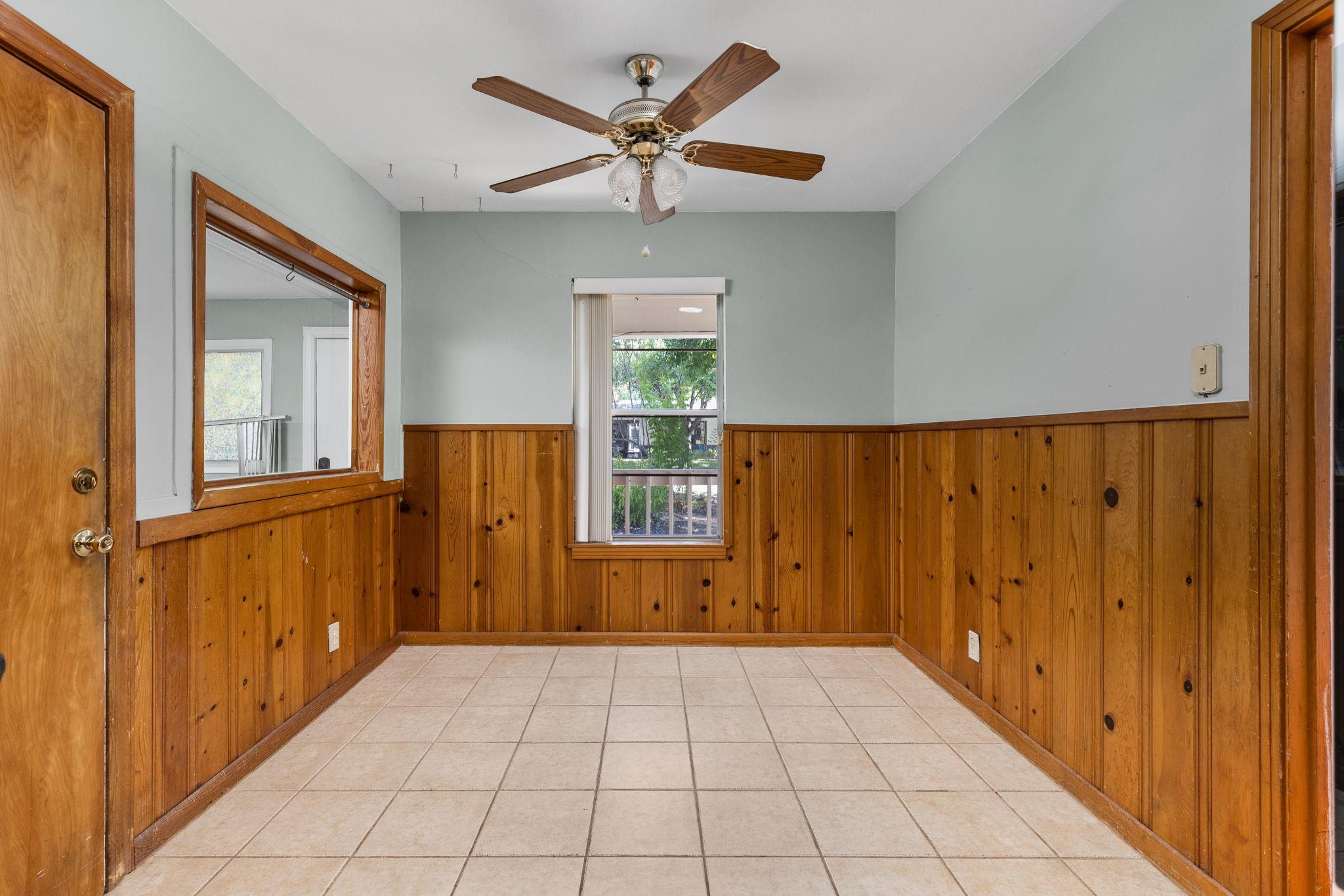 1105 Alegria Rd, Austin, TX 78757