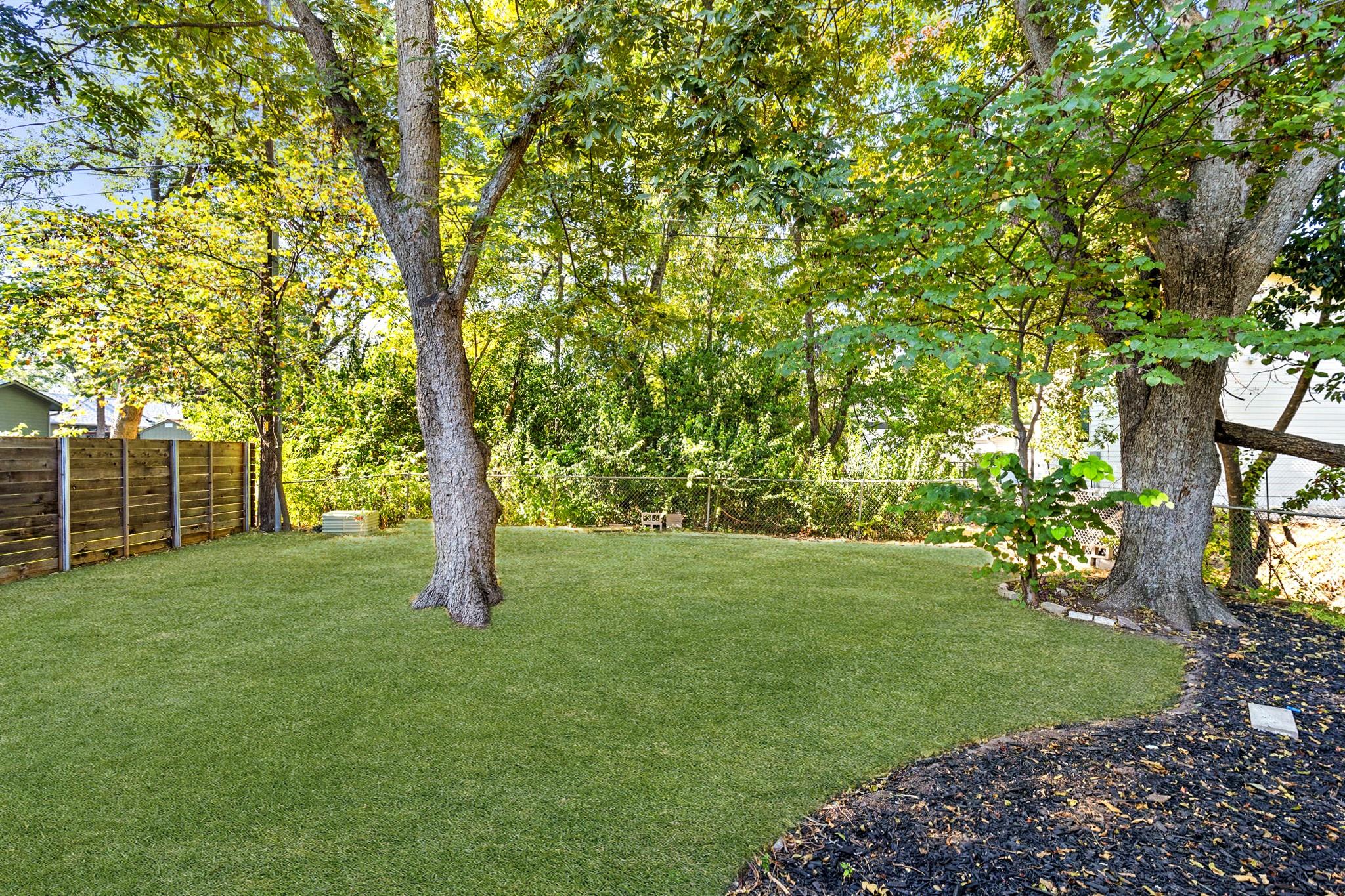 1105 Alegria Rd, Austin, TX 78757