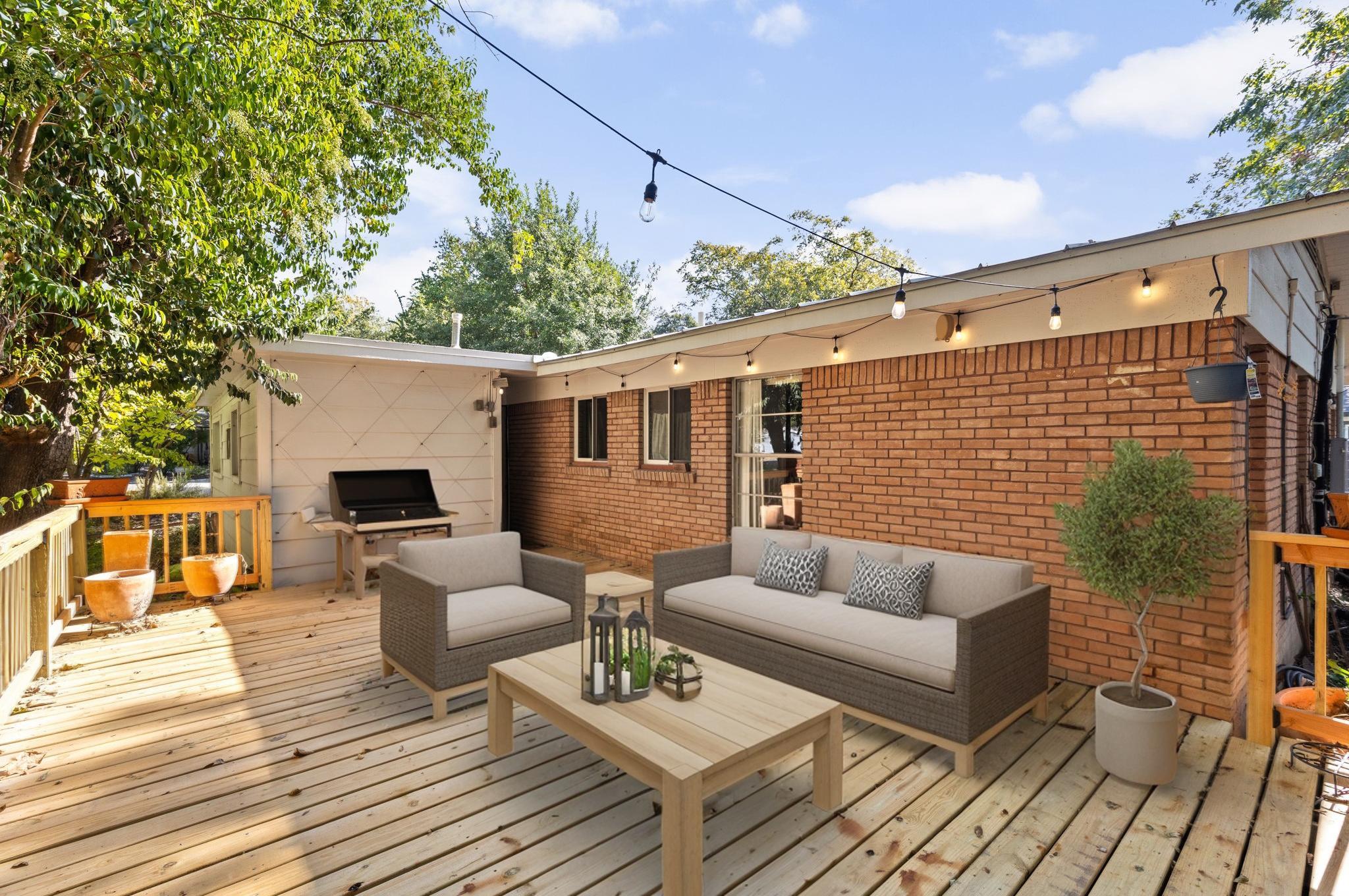 1105 Alegria Rd, Austin, TX 78757