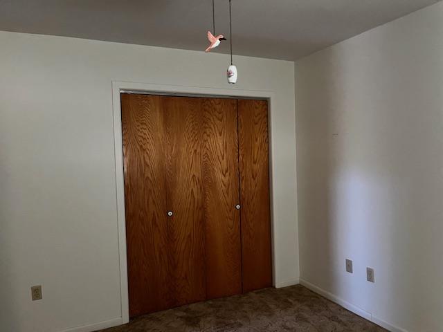 1204 E Lake Dr, Taylor, TX 76574