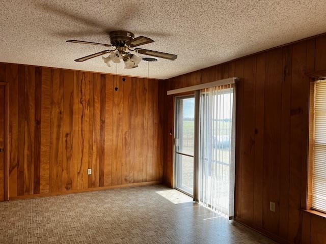 1204 E Lake Dr, Taylor, TX 76574