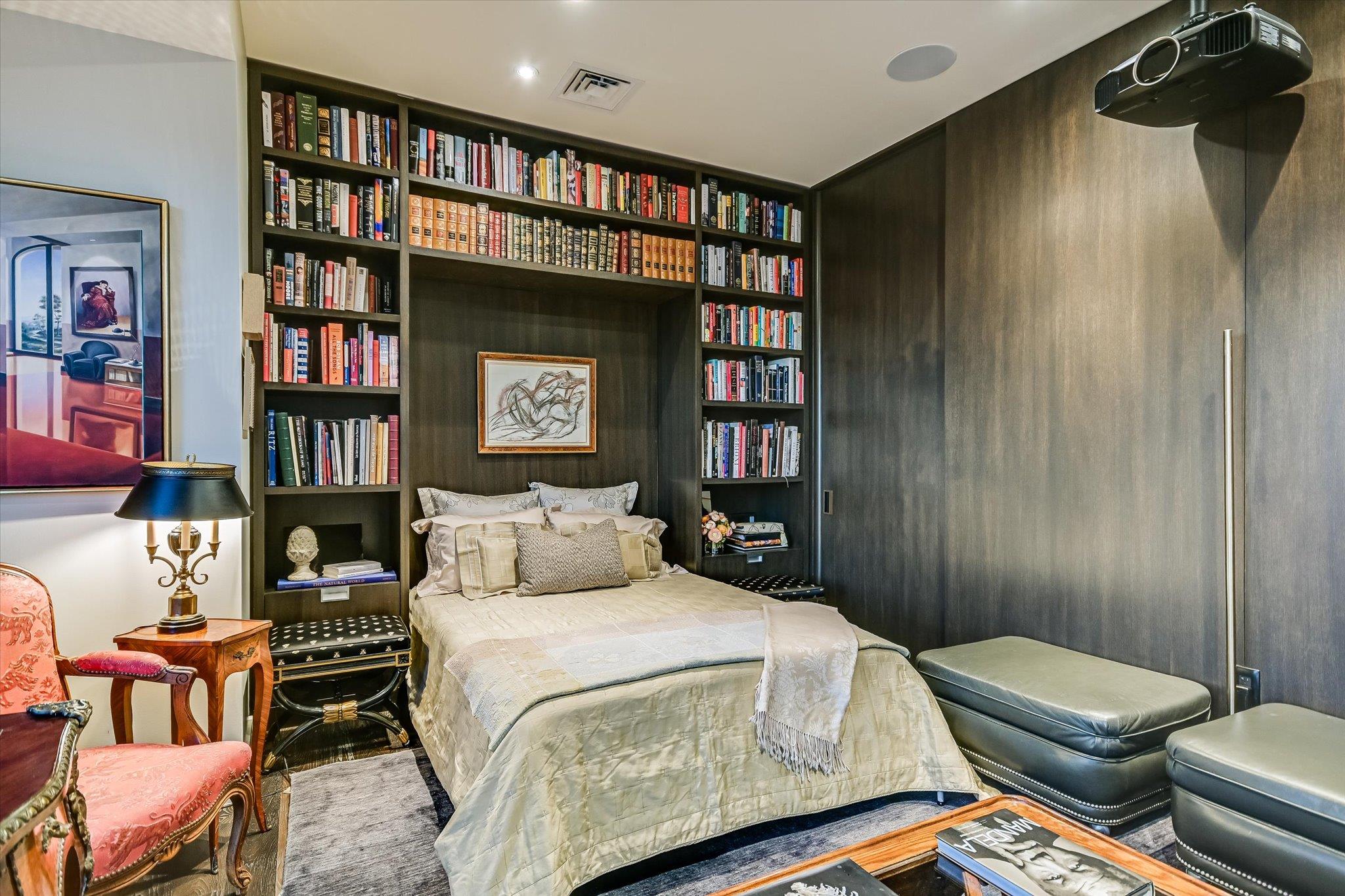 200 Congress Ave # 35AC, Austin, TX 78701