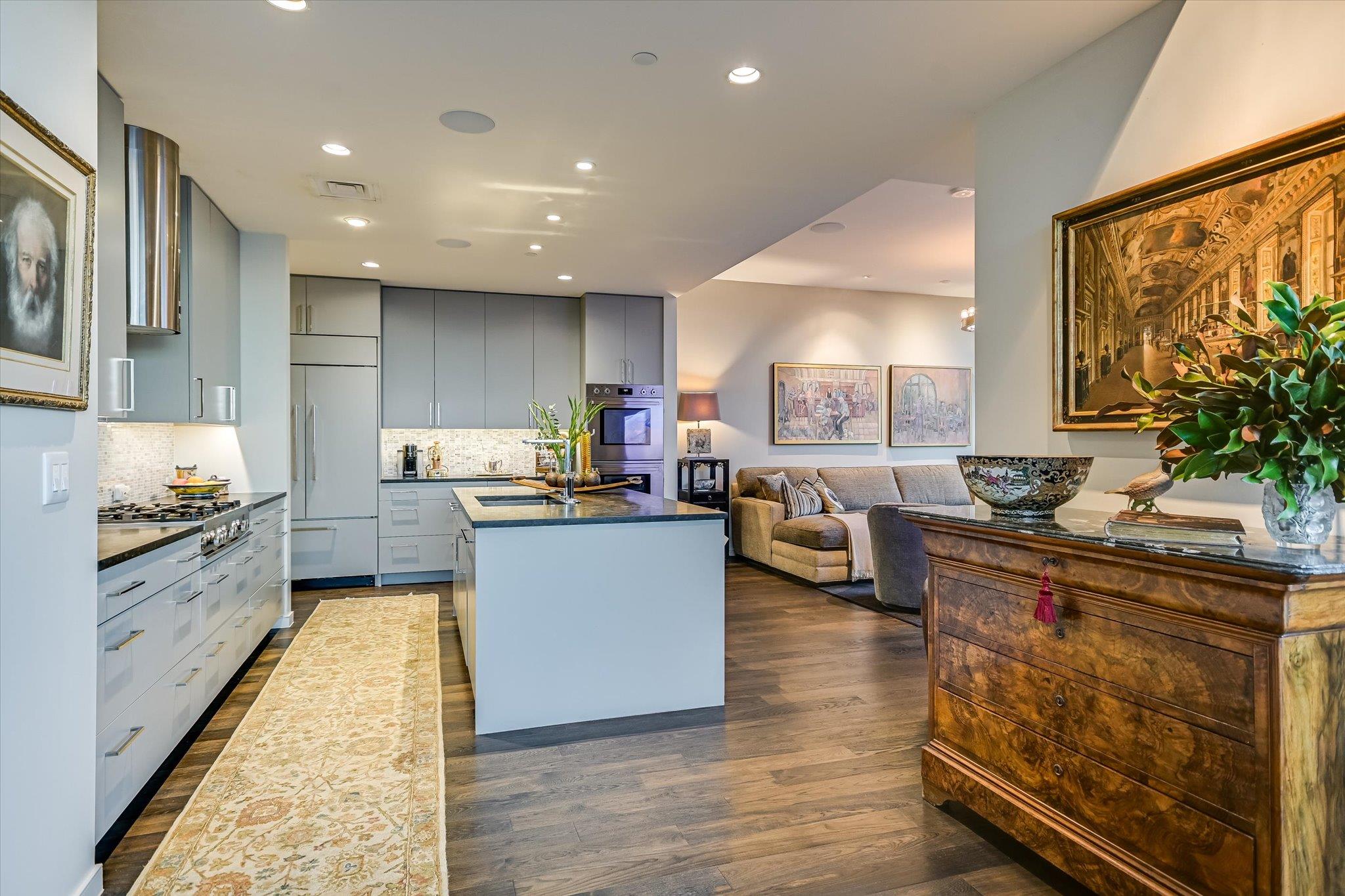 200 Congress Ave # 35AC, Austin, TX 78701