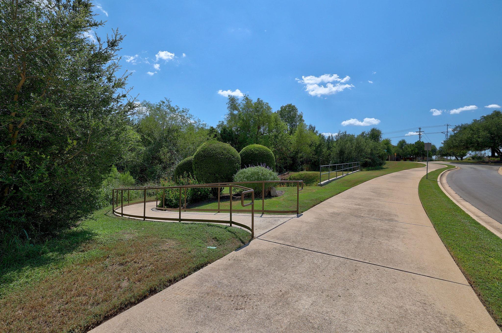 112 S Lynnwood Trl, Cedar Park, TX 78613