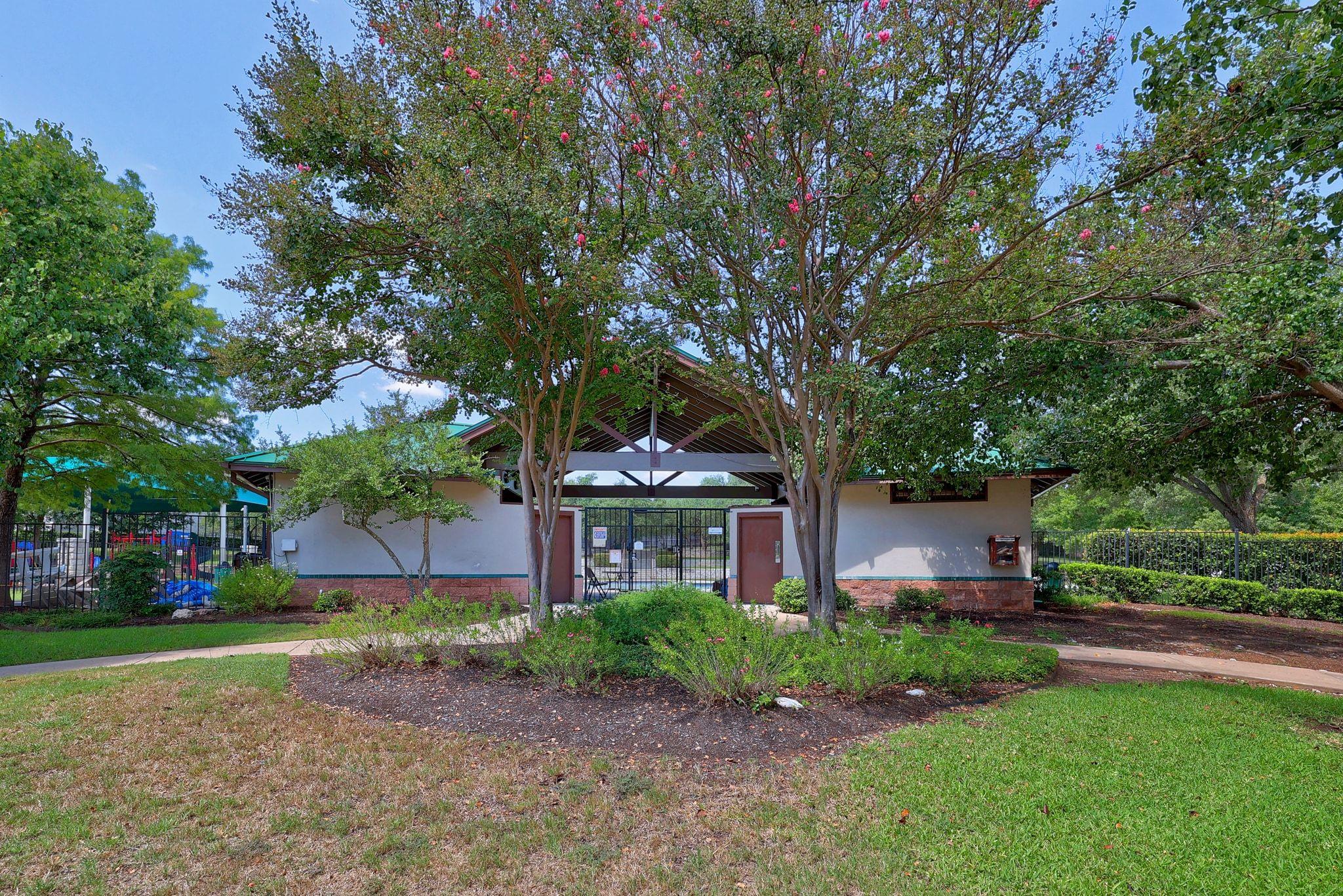 112 S Lynnwood Trl, Cedar Park, TX 78613