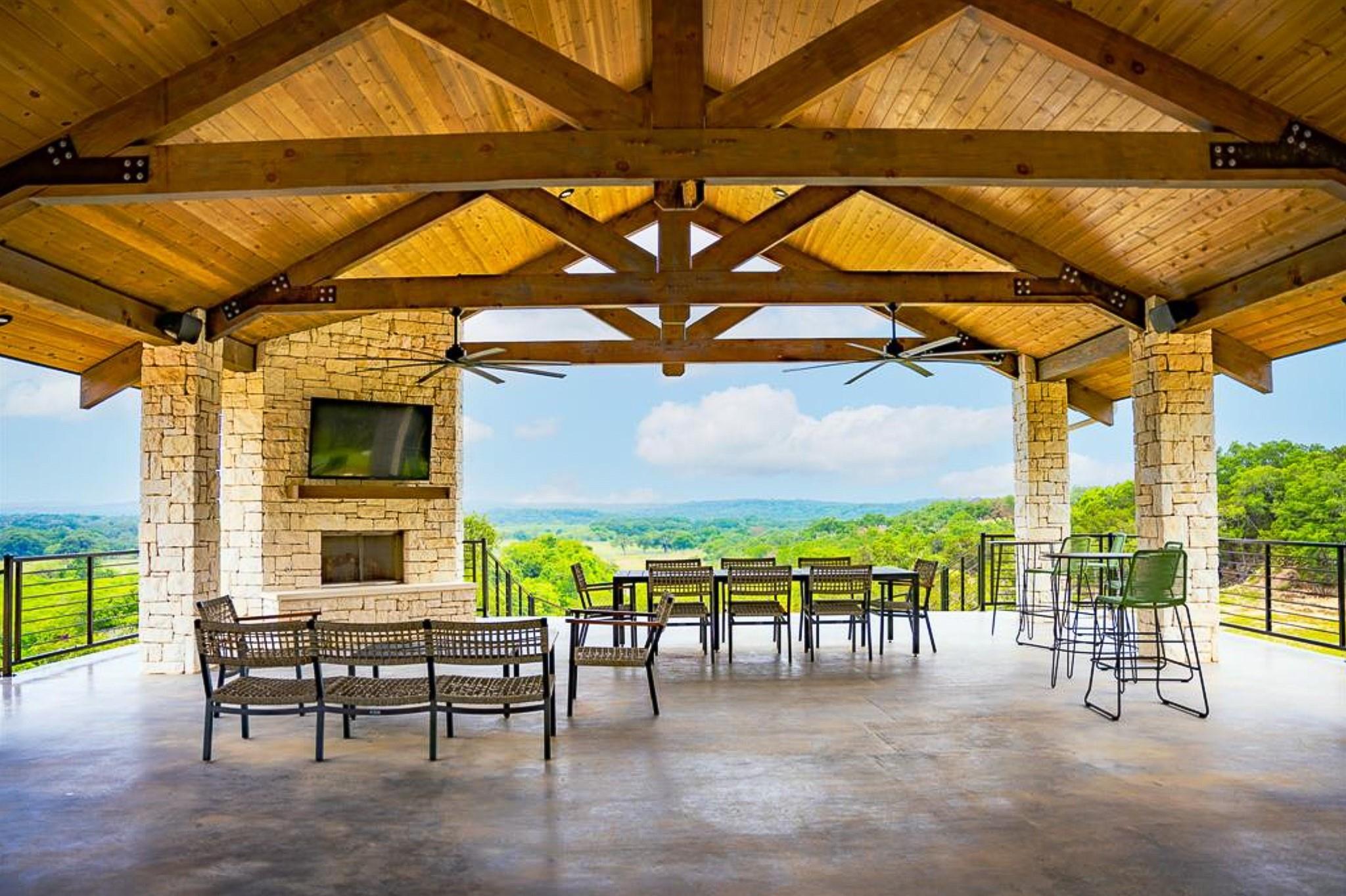 1761 Paradise Pkwy, Canyon Lake, TX 78133