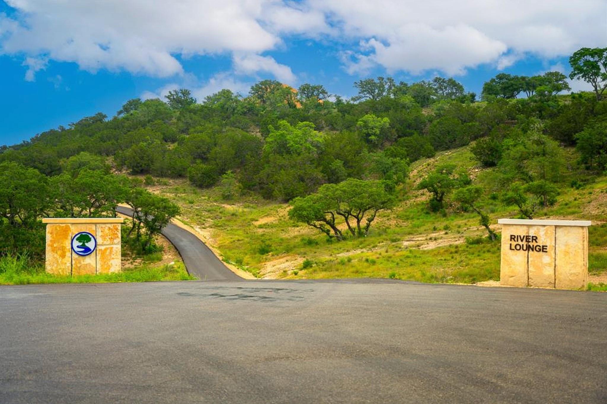 1761 Paradise Pkwy, Canyon Lake, TX 78133