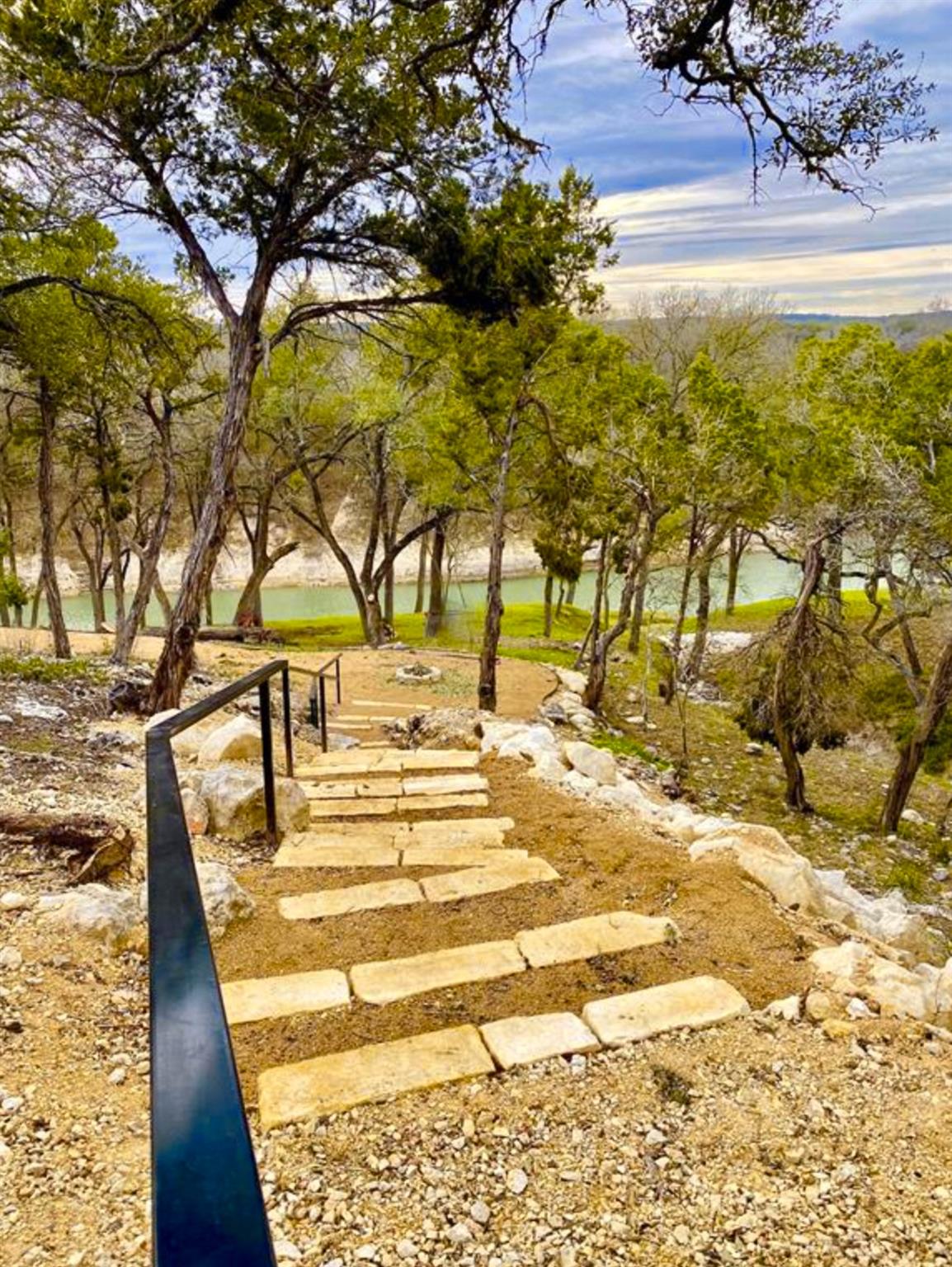 1761 Paradise Pkwy, Canyon Lake, TX 78133