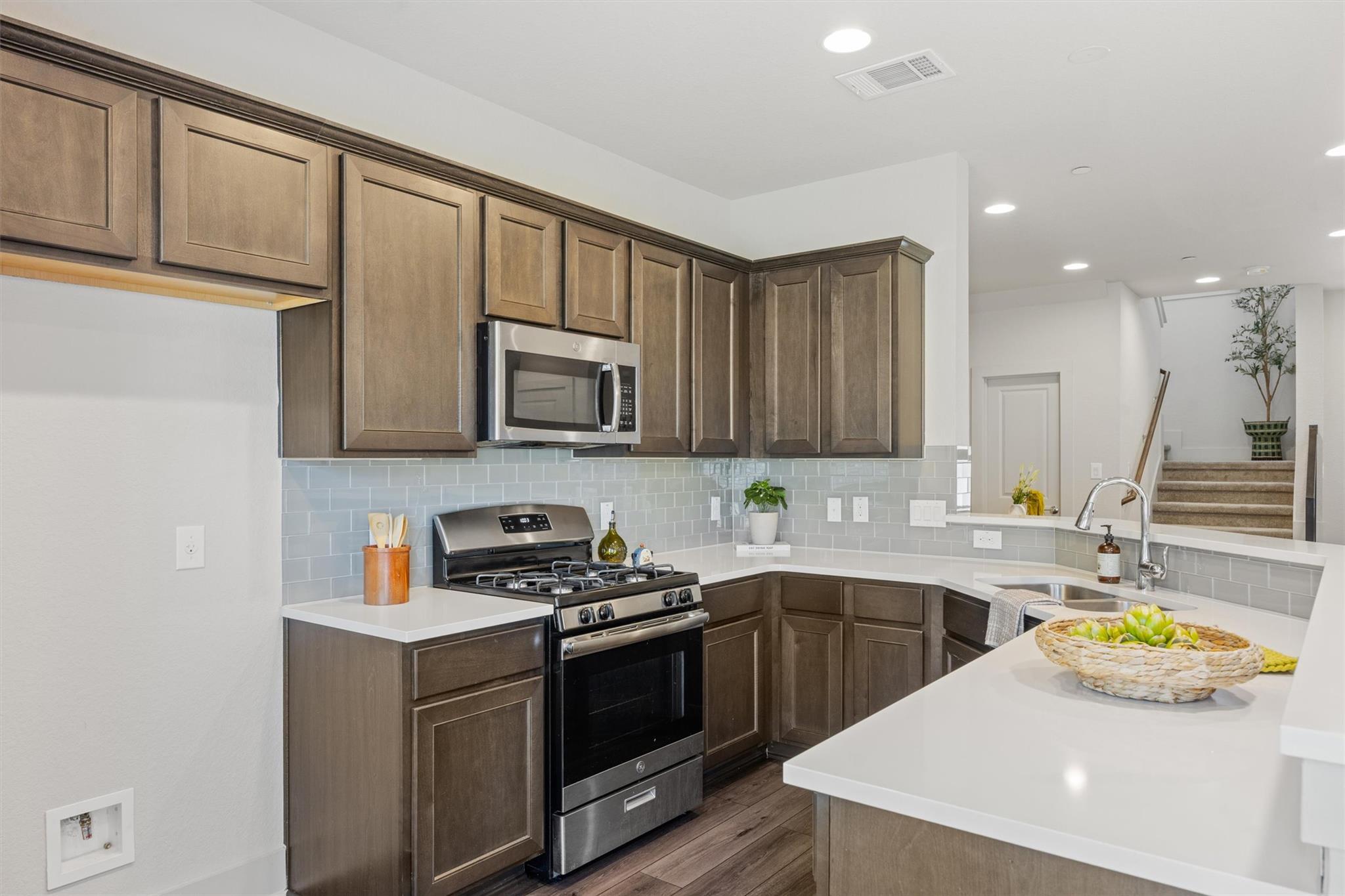 2056 Local Rebel Loop, Leander, TX 78641