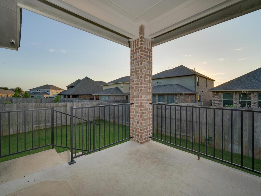 2905 Coral Valley Dr, Leander, TX 78641