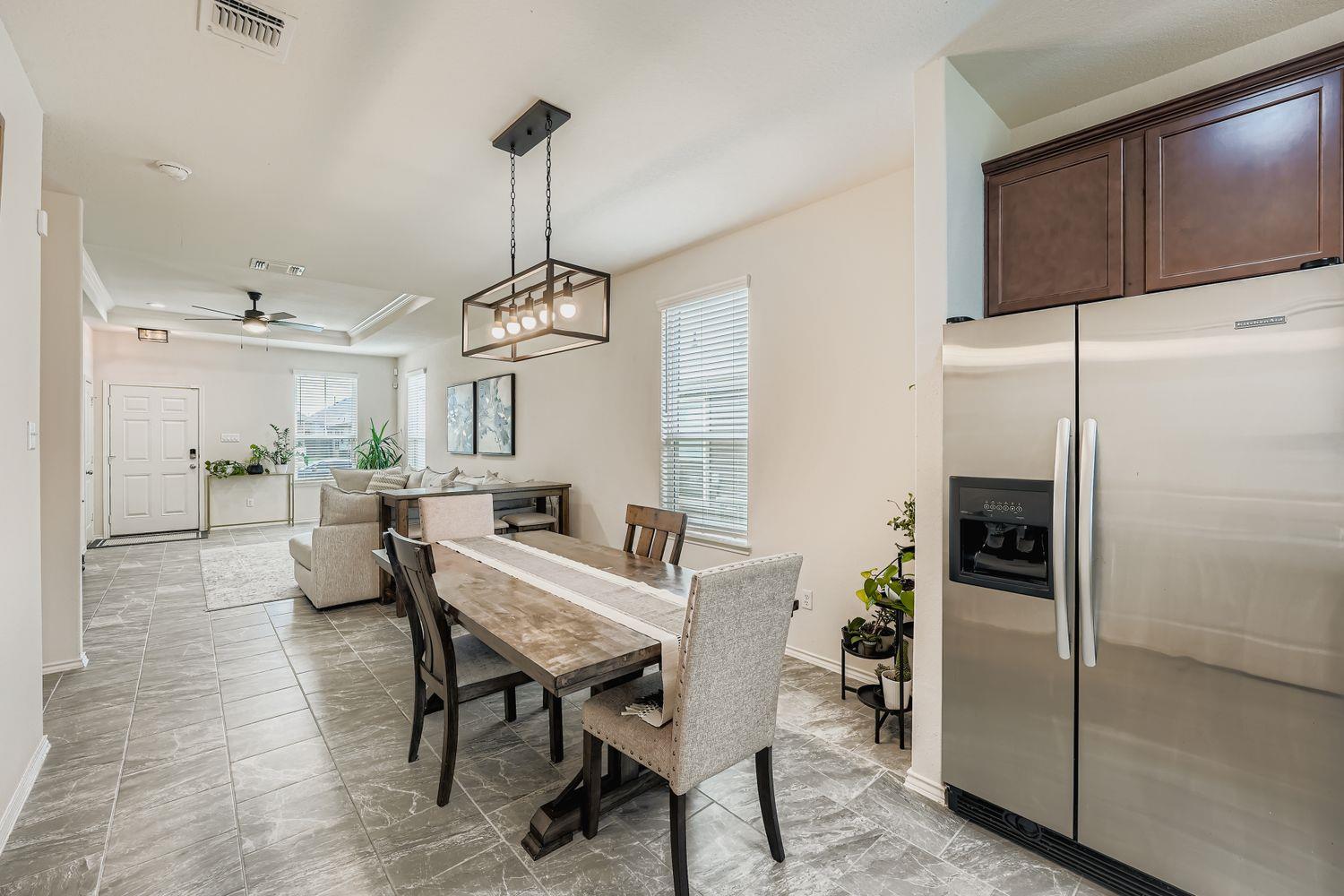 126 Big Leaf Dr, Buda, TX 78610