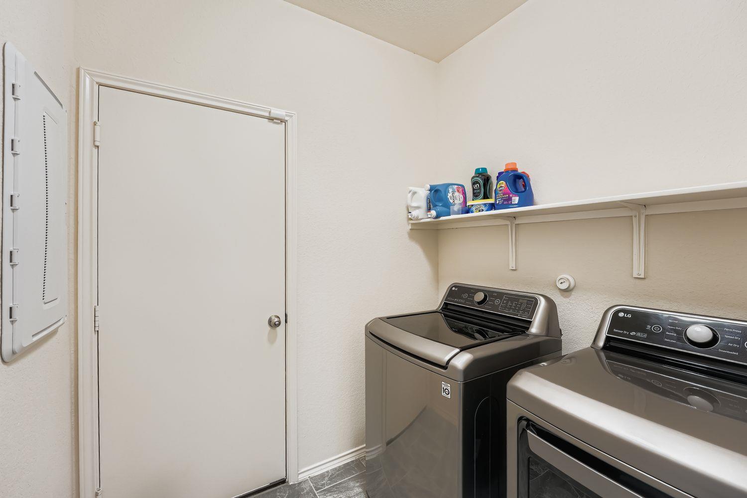 126 Big Leaf Dr, Buda, TX 78610