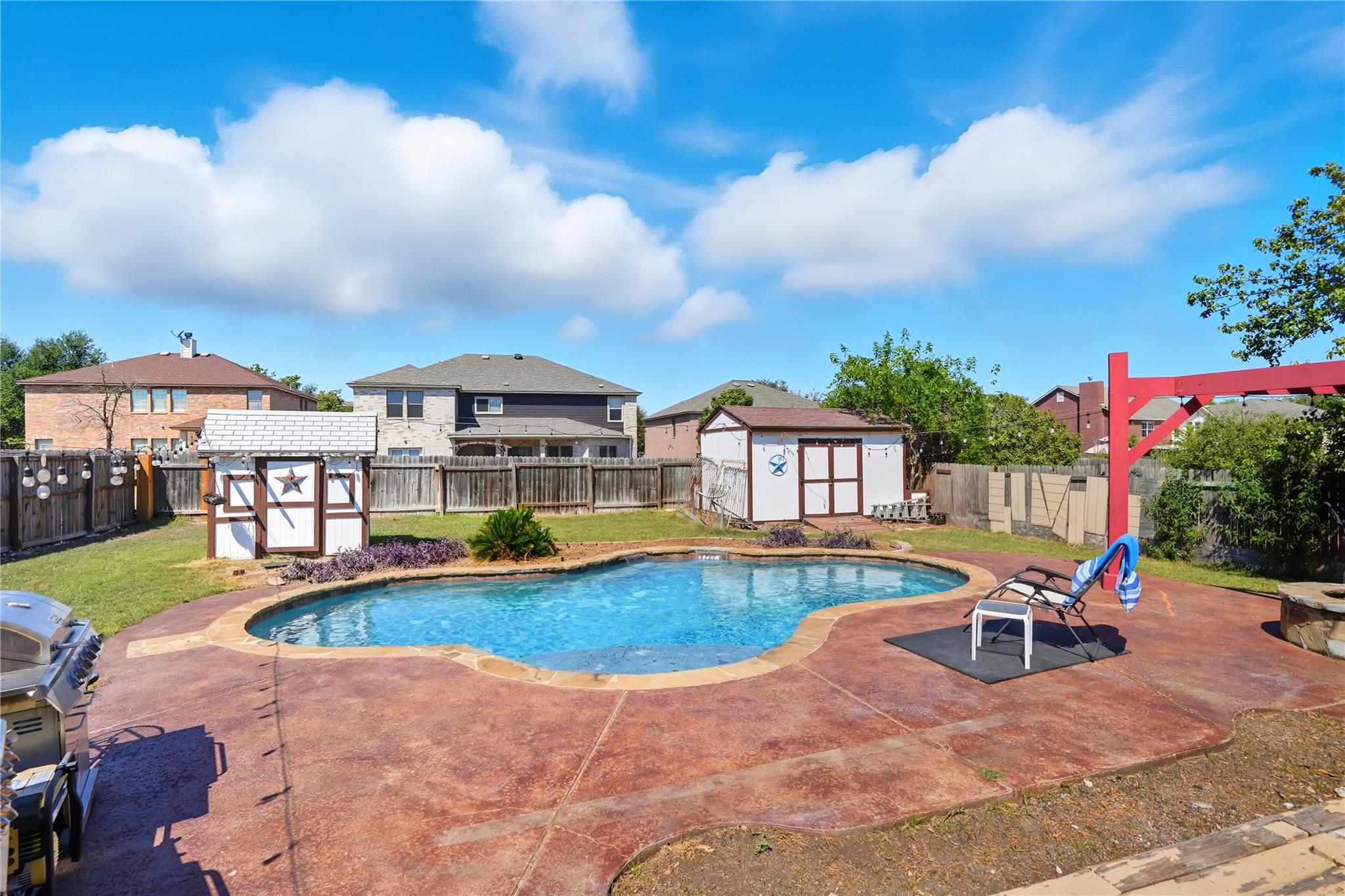 402 Red Tailed Hawk Dr, Pflugerville, TX 78660