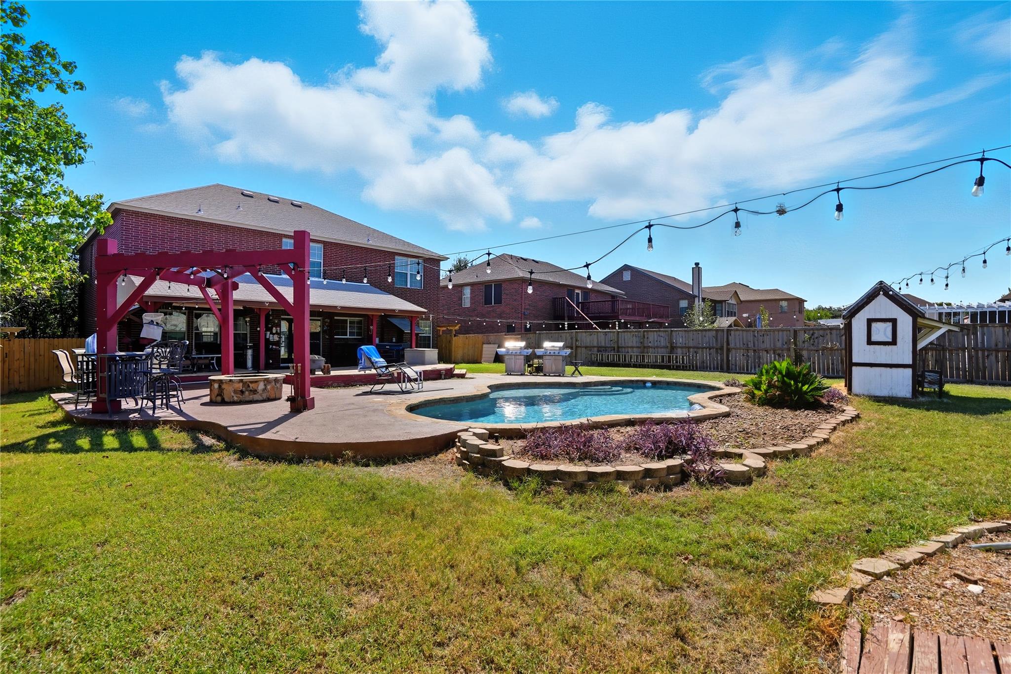 402 Red Tailed Hawk Dr, Pflugerville, TX 78660