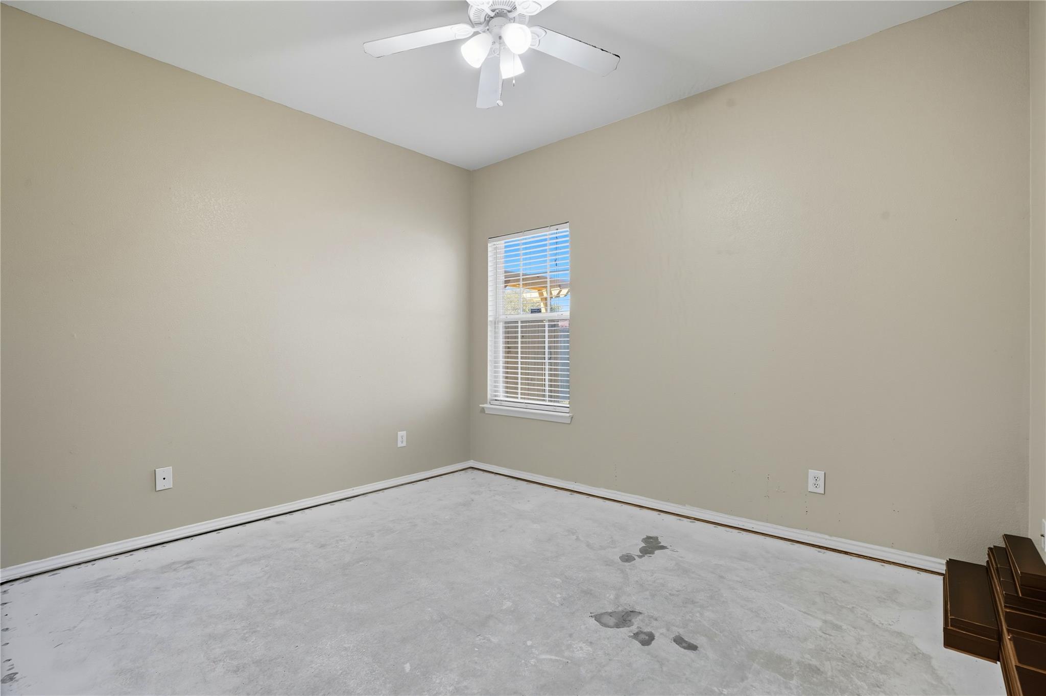 402 Red Tailed Hawk Dr, Pflugerville, TX 78660