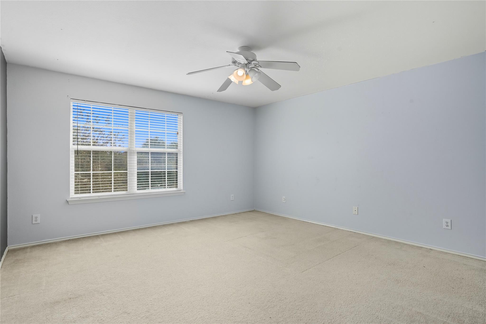 402 Red Tailed Hawk Dr, Pflugerville, TX 78660