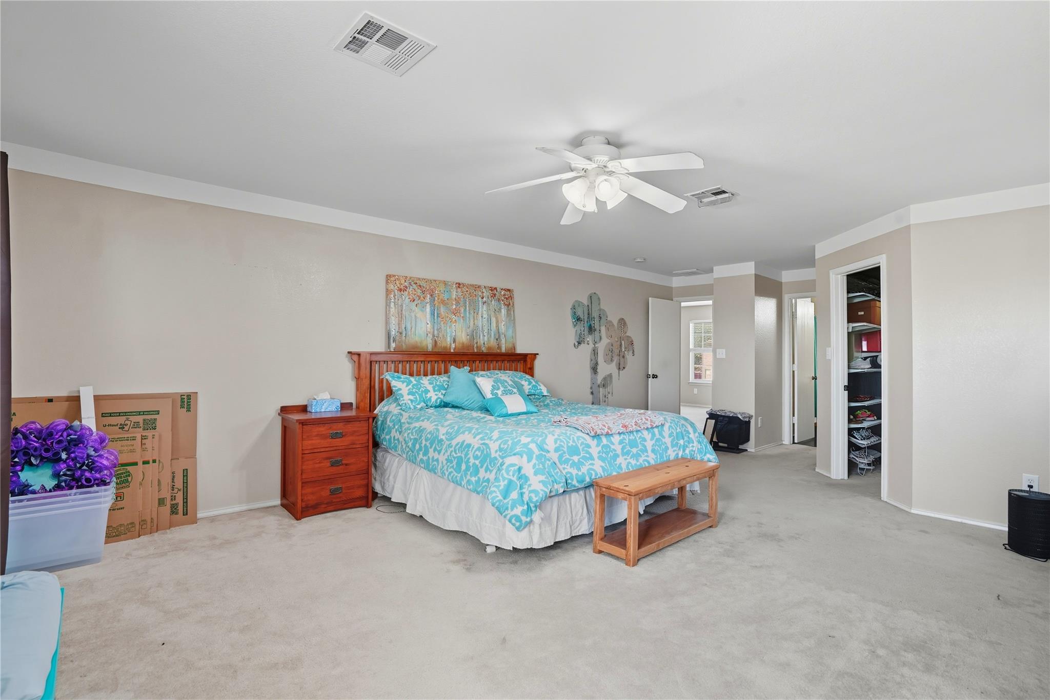 402 Red Tailed Hawk Dr, Pflugerville, TX 78660