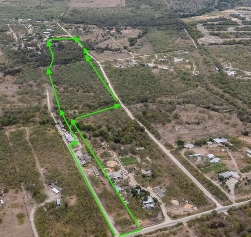 211 Caldwell Rd, Dale, TX 78616