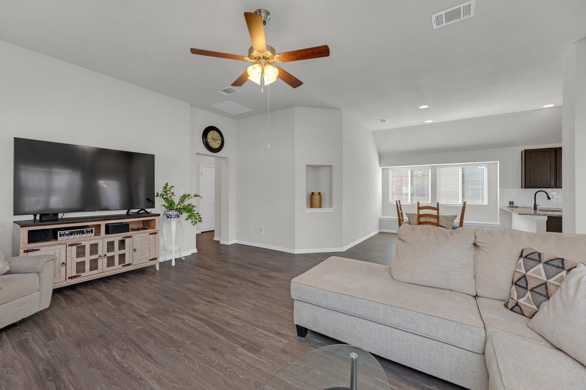 17913 Lungo St, Pflugerville, TX 78660