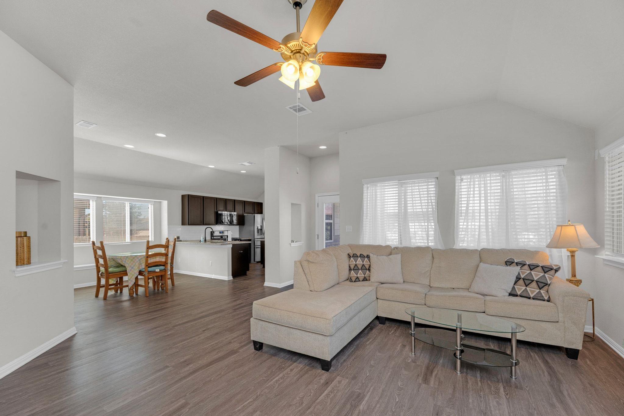 17913 Lungo St, Pflugerville, TX 78660