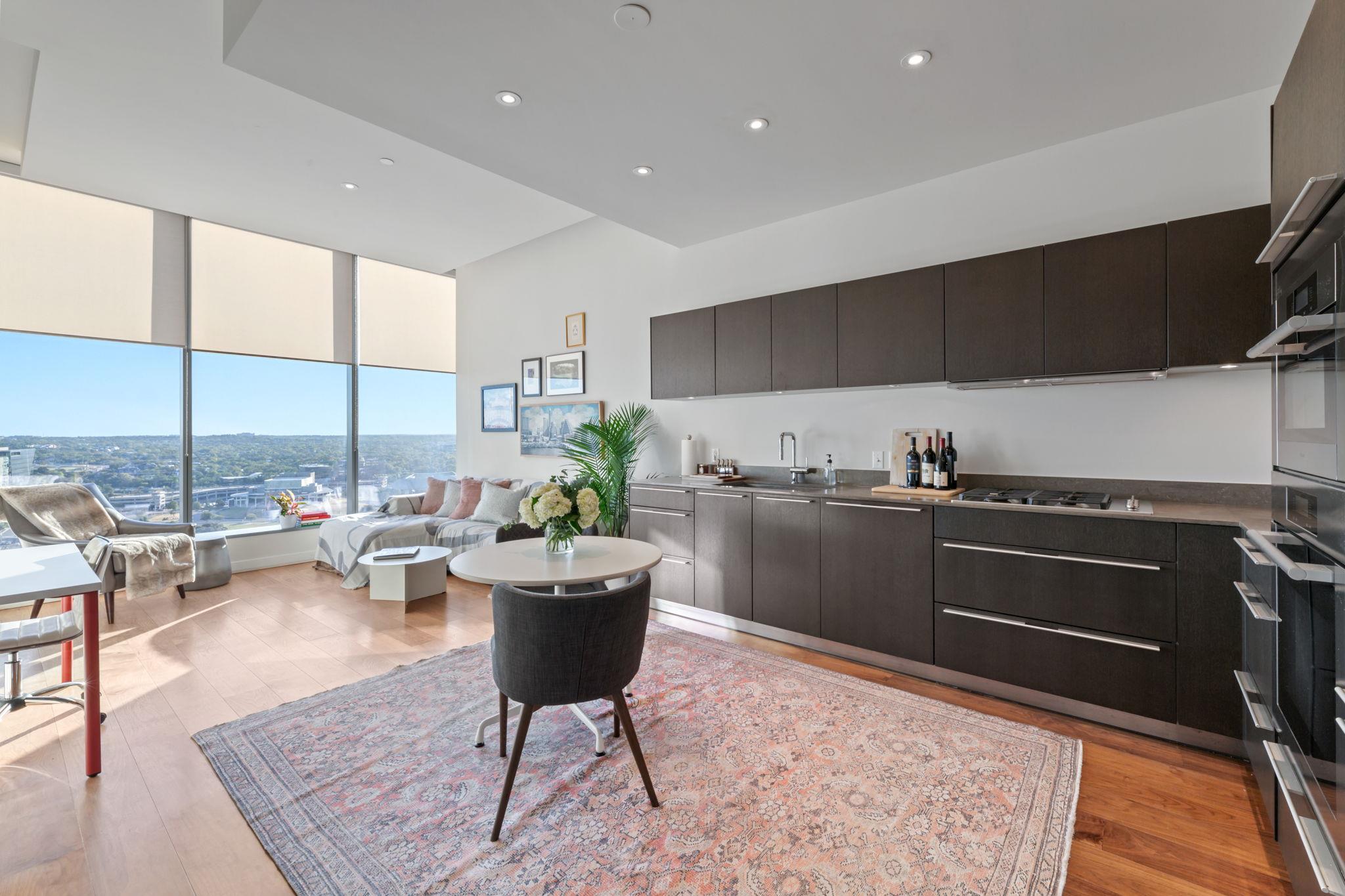 210 Lavaca St # 1902, Austin, TX 78701