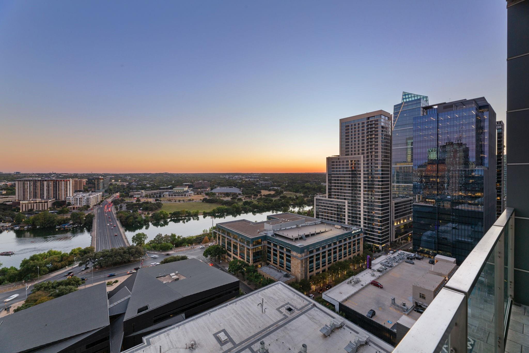 210 Lavaca St # 1902, Austin, TX 78701