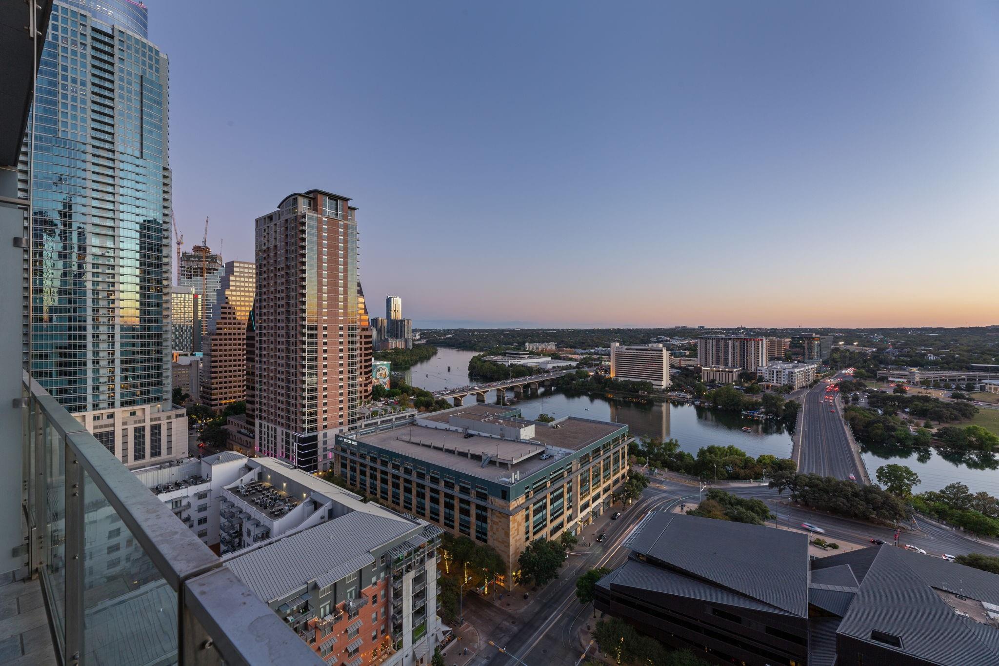 210 Lavaca St # 1902, Austin, TX 78701