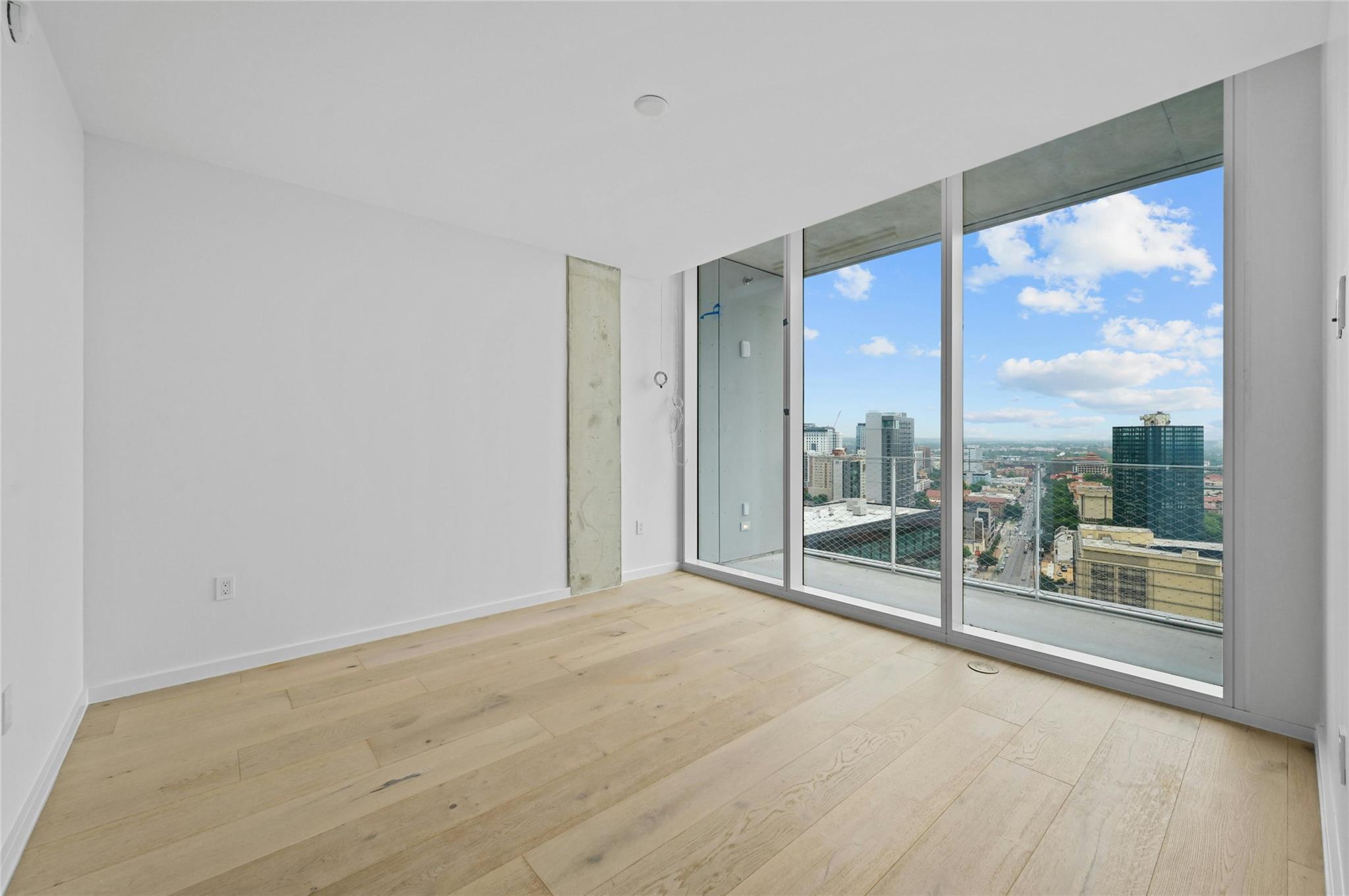 313 W 17th St # 2103, Austin, TX 78701