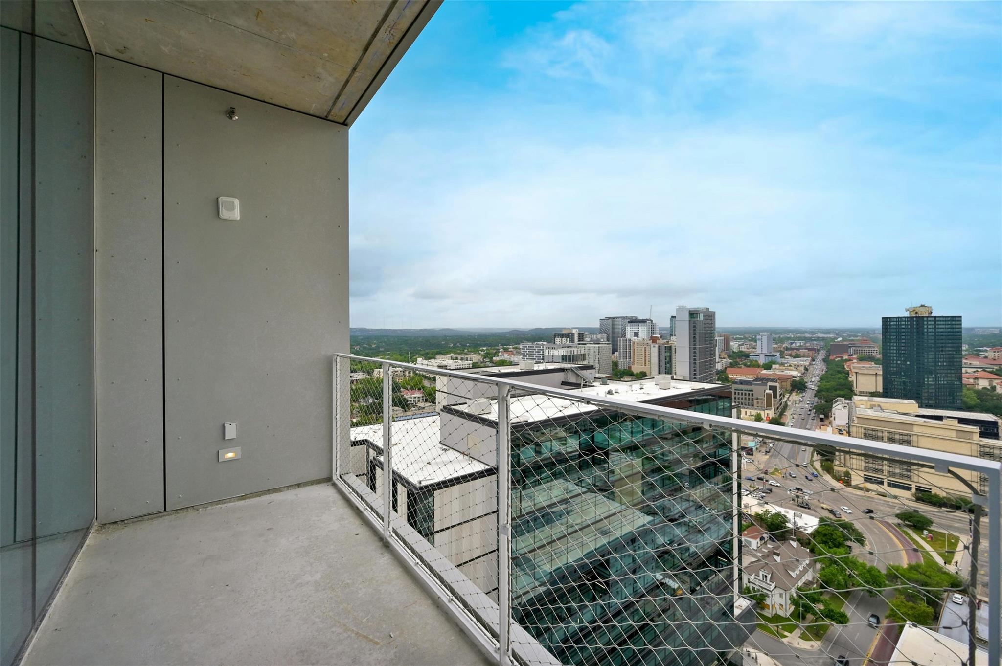 313 W 17th St # 2103, Austin, TX 78701