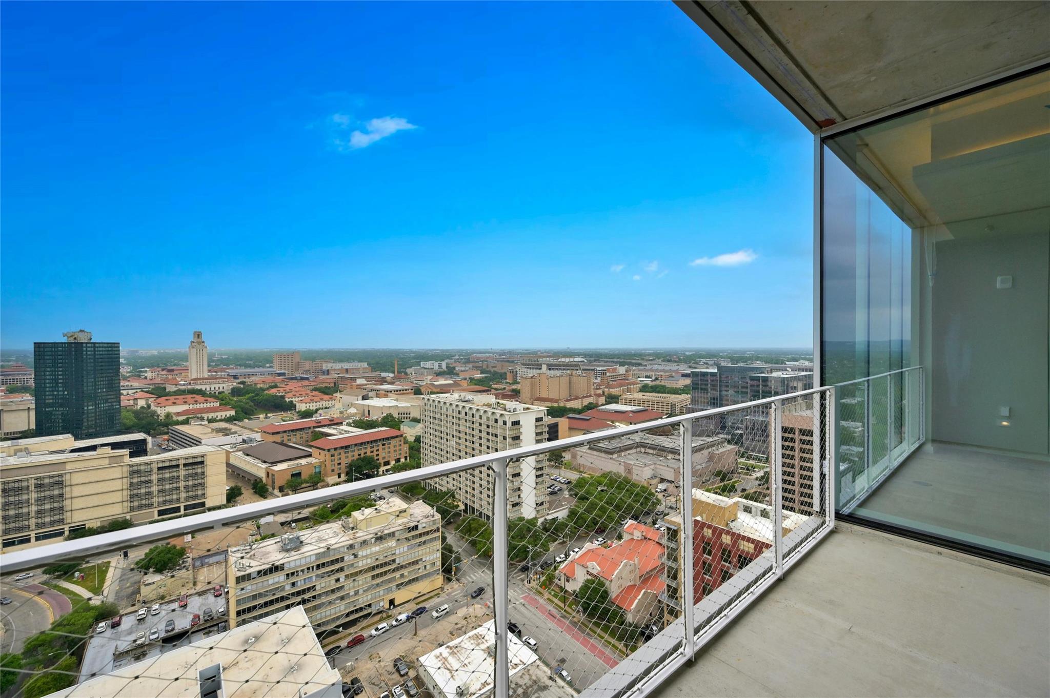 313 W 17th St # 1702, Austin, TX 78701