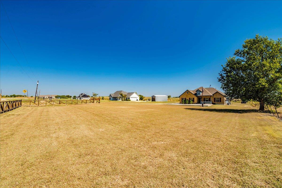 909 County Road 342, Granger, TX 76530