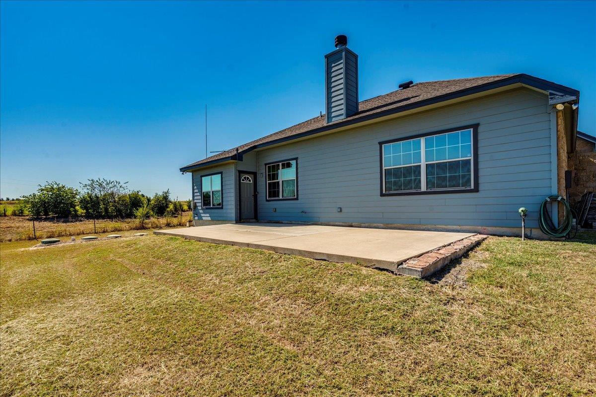 909 County Road 342, Granger, TX 76530