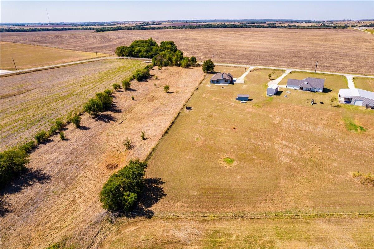 909 County Road 342, Granger, TX 76530