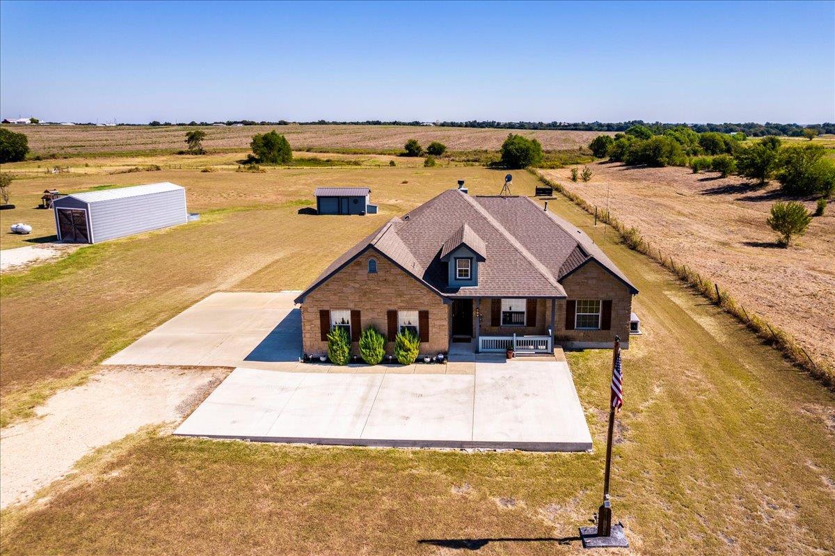 909 County Road 342, Granger, TX 76530