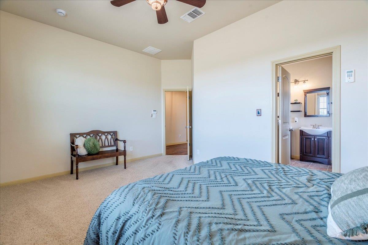 909 County Road 342, Granger, TX 76530